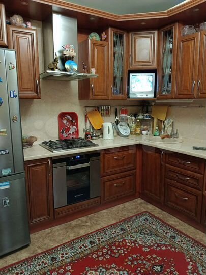 2-к. квартира, 61 м², 2/9 эт.