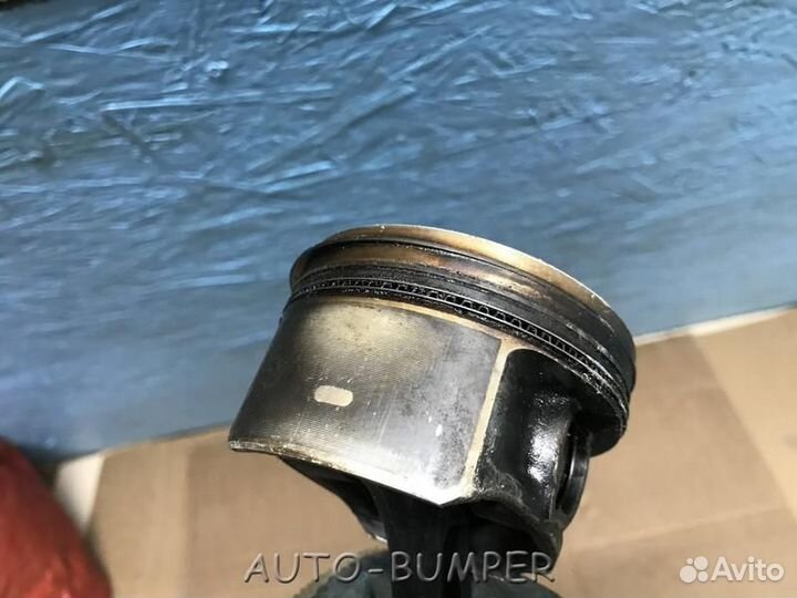 Volvo Поршень + шатун