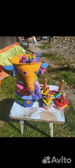 Музыкальная пирамидка,и две большая и маленькая