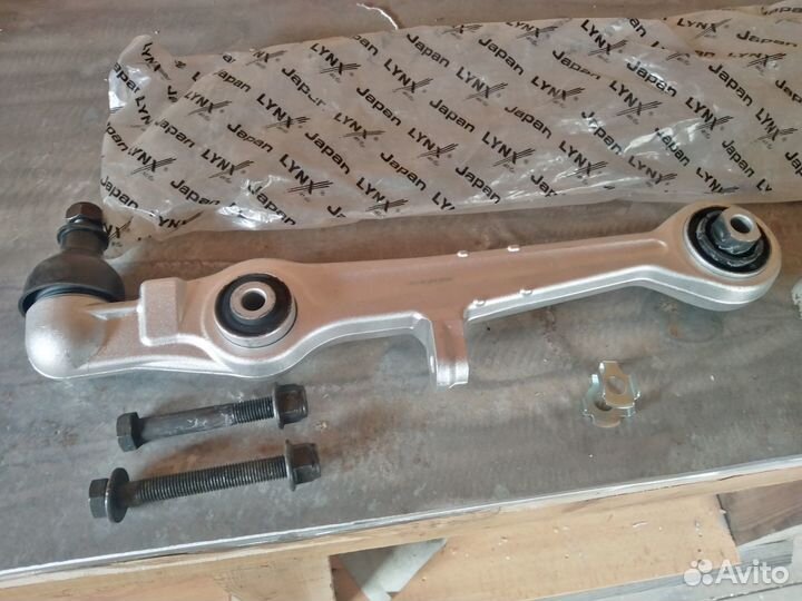 Audi a4 перение рычаги, и рулевой наконечник