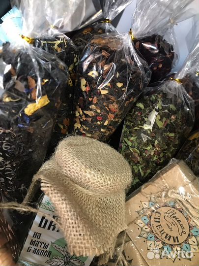 Корзина подарок чай+шоколад+варенье