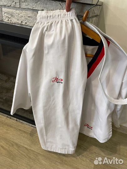 Форма для тхеквондо (добок)