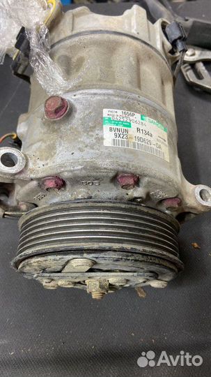 Компрессор кондиционера Land Rover Range Rover