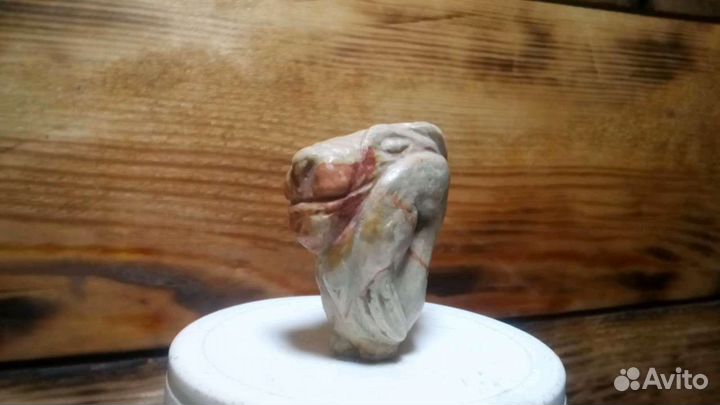 Лёвик нэцкэ из камня