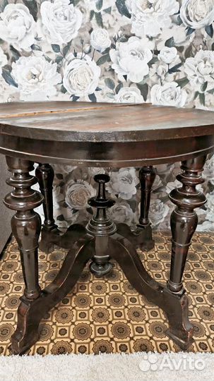 Стол антикварный