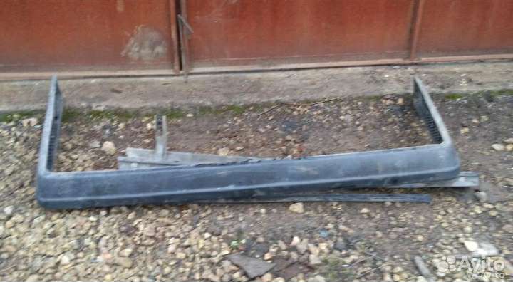 Бампер задний с усилителем Ауди 100 С3