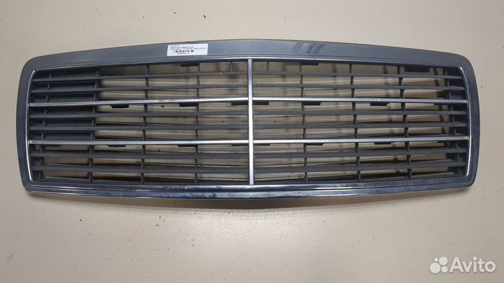 Решетка радиатора Mercedes C W202, 1998