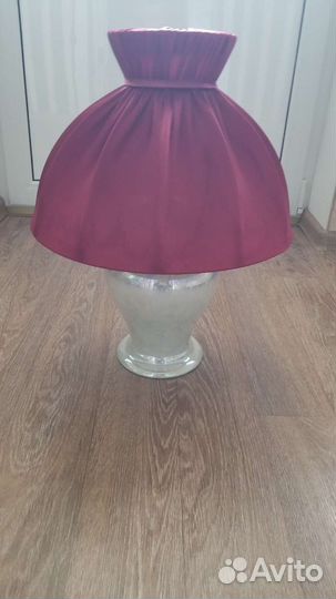 Лампа настольная новая