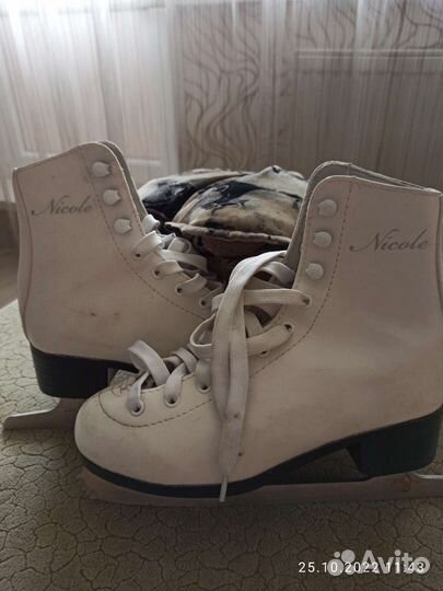 Коньки фигурные