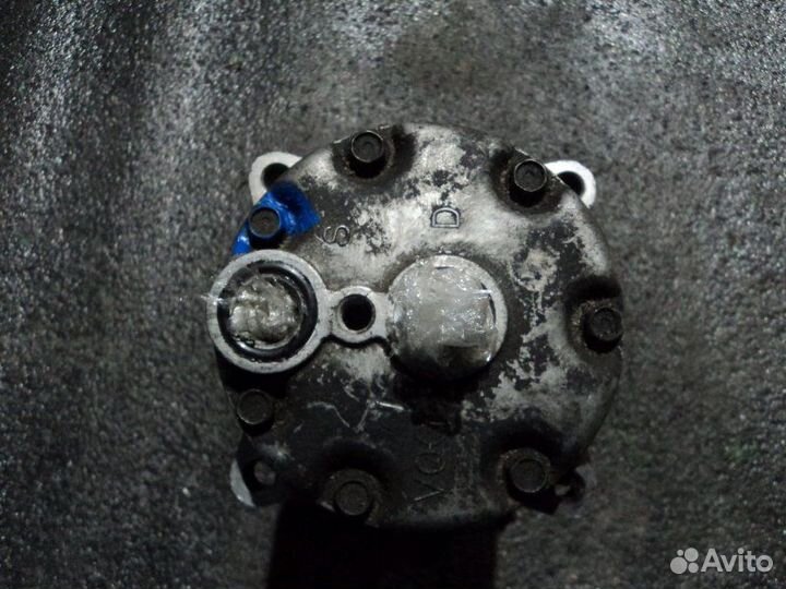 Компрессор кондиционера Renault Megane E7J