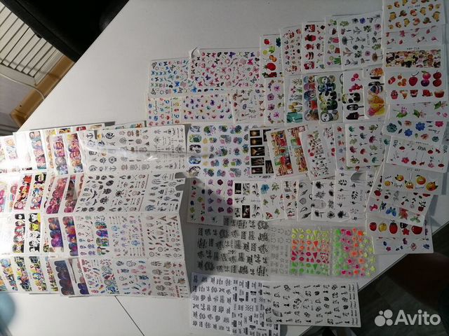 Декоративные наклейки на ногти