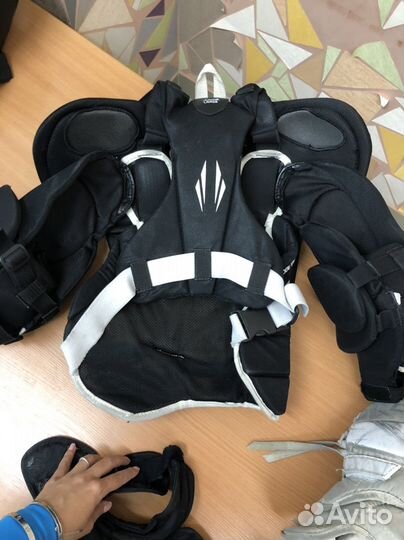 Вратарский нагрудник