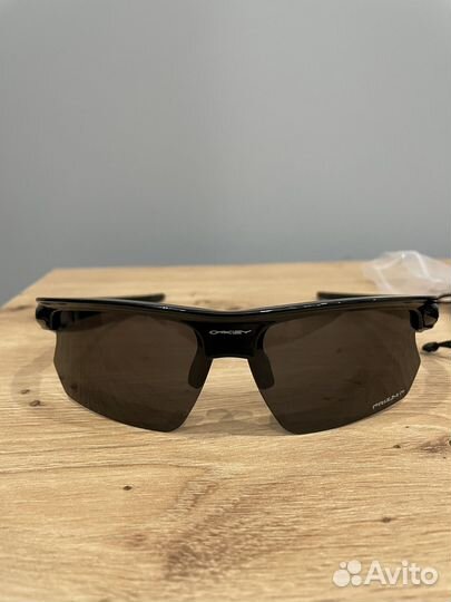 Очки солнцезащитные Oakley