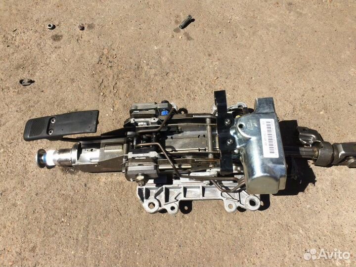 Рулевая колонка Volkswagen Touareg 1