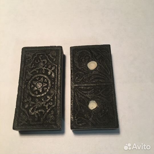 Антикварное домино из дерева в коробке