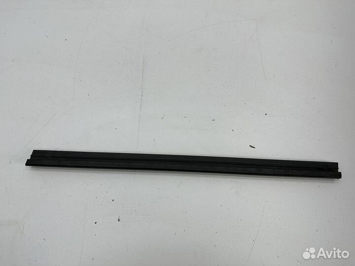 Skoda Octavia A7 бархотка внутренняя задняя правая