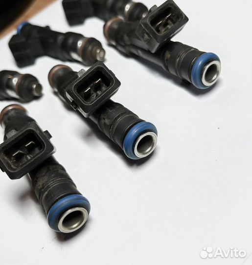 Форсунка инжекторная Renault Logan 1.6