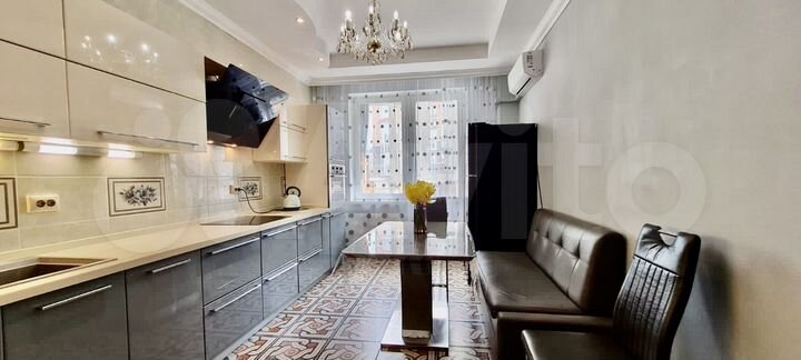 3-к. квартира, 92,3 м², 2/13 эт.