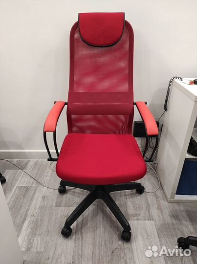 Офисные кресла 