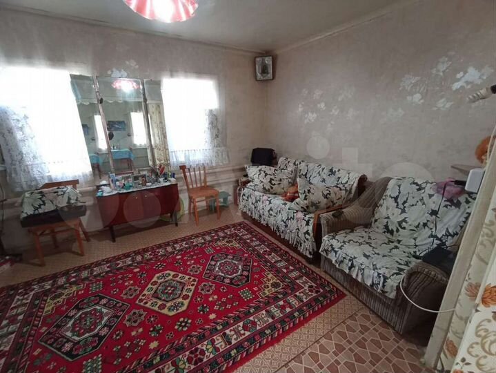 Дом 53 м² на участке 4 сот.