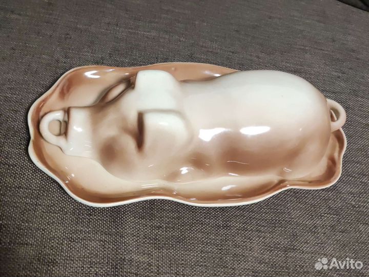 Блюдо поросёнок