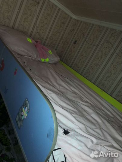 Двухъярусная кровать бу с матрасами