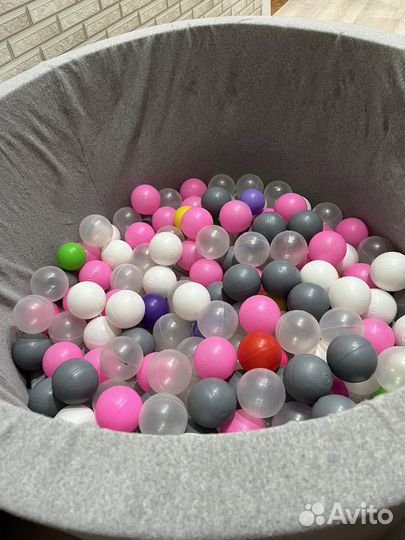 Бассейн с шариками