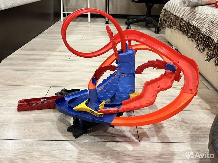 Hot Wheels Вулкан