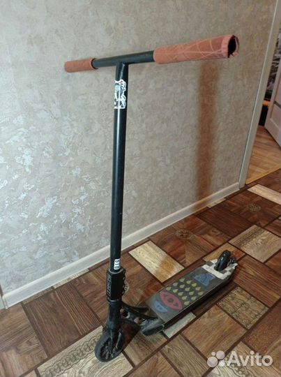 Трюковой самокат custom