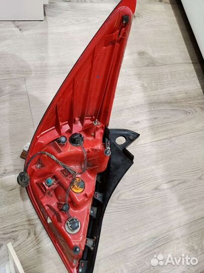 Задний фонарь Ниссан Тиида с11 правый