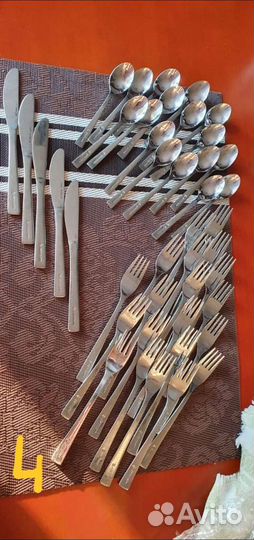 Столовые приборы, ложки, вилки, ножи