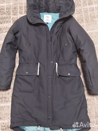 Пуховик зимний фирмы 