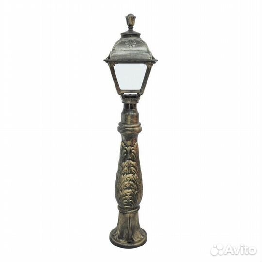 Столб металлический и пластиковый уличный