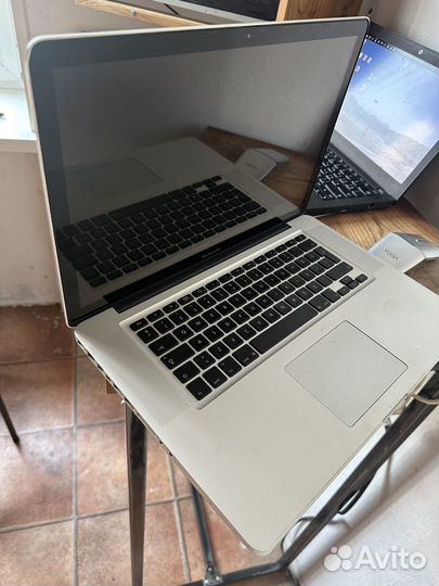 Apple macbook pro 15 256