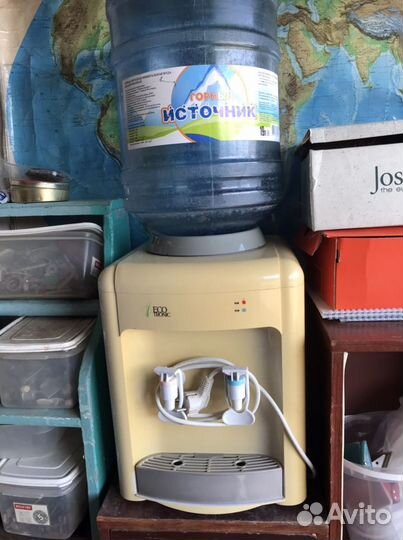 Кулер для воды настольный