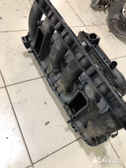 Впускной коллектор Bmw 5 F10 N52