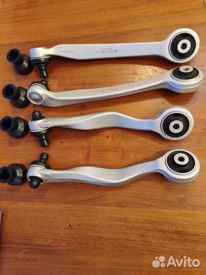 Комплект передних верхних рычагов Audi VW