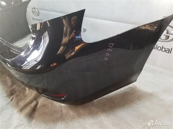 Бампер задний Lexus HS250h