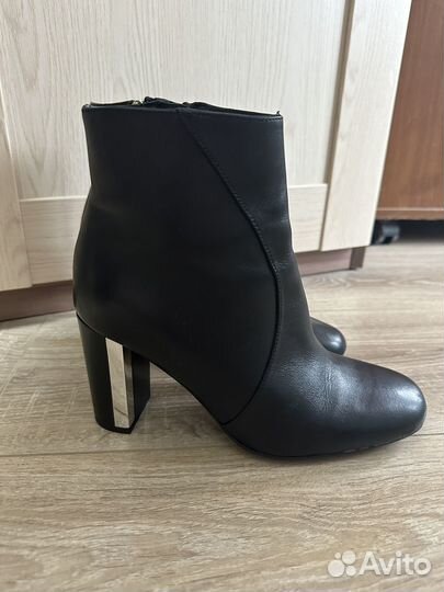 Ботинки на каблуке женские karen millen