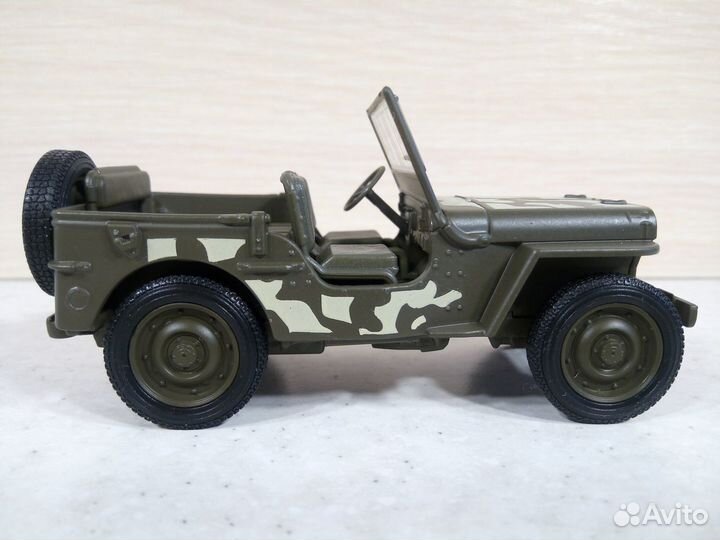 Масштабная модель Jeep Willys MB 1941. новые