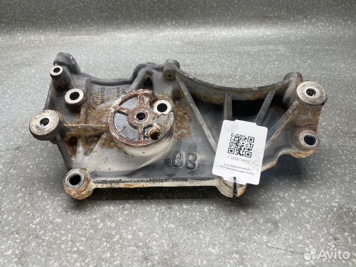 1900380 Кронштейн компрессора кондиционера D13