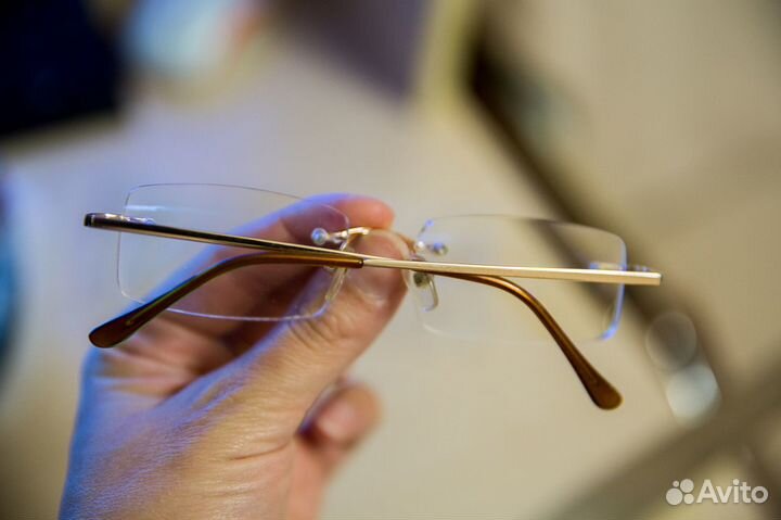 Очки с диоптриями -2,5