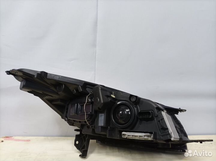 Фара левая Ford Kuga 2 цбс 2012