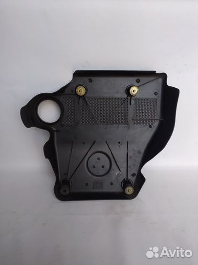 Накладка декоративная (на двс) Volkswagen Golf 4 1997-2004