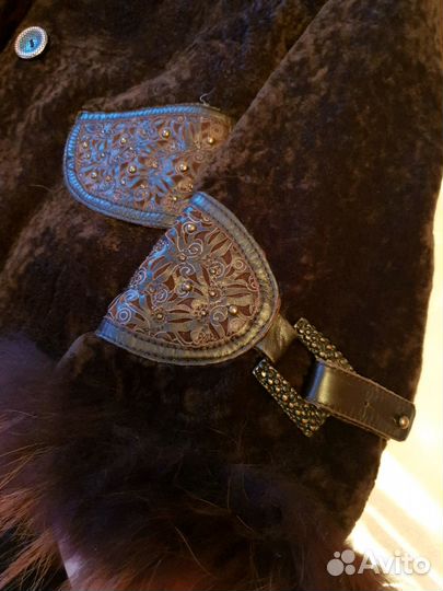 Шуба из каракуля с чернобуркой