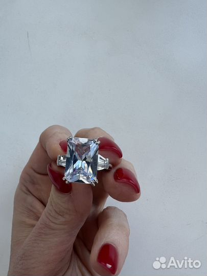 Серебряное кольцо женское