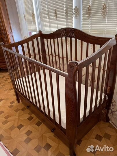 Детская кроватка