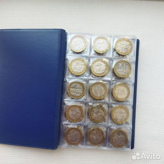 Продам набор монет