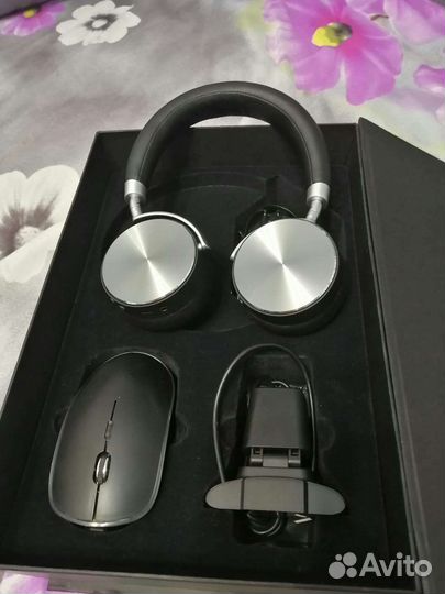 Беспроводные наушники Rombica