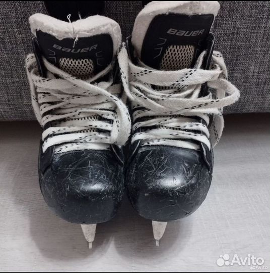 Хоккейные коньки bauer